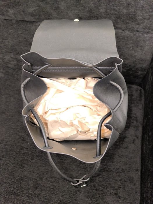 Mochila NOVA em Pele da ZARA