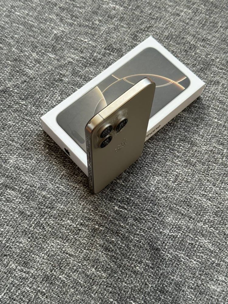 Продам IPhone 16 PRO MAX 256 Neverlock