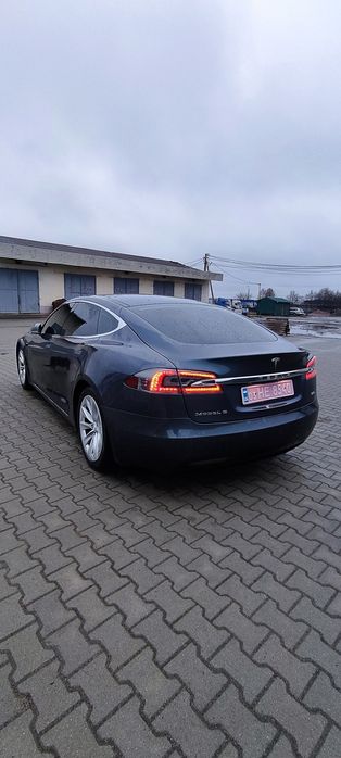 Тесла S 2016 Інтел 75d dual motor Tesla S