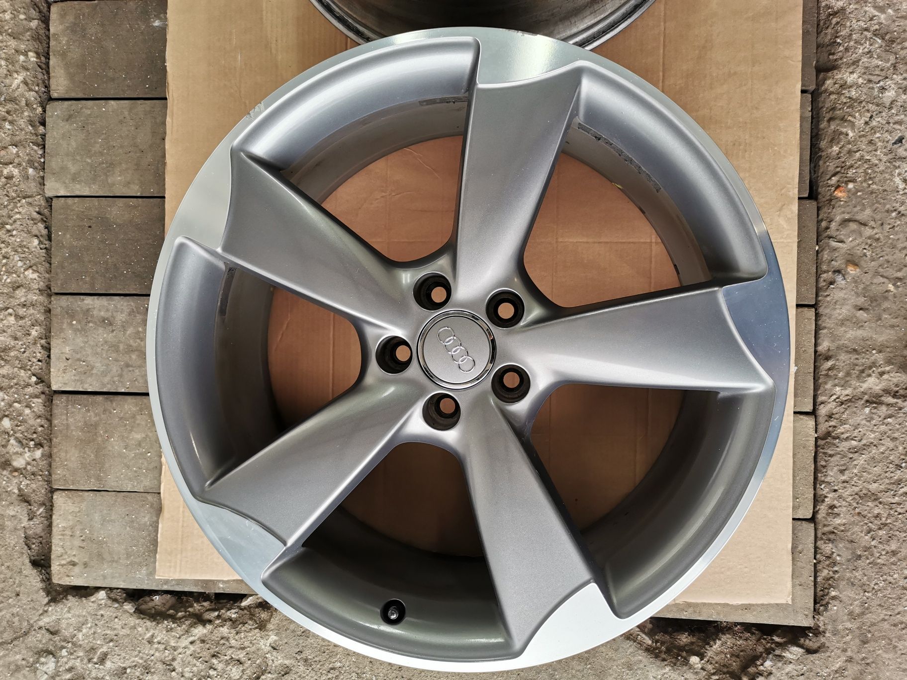 Felgi aluminiowe Audi OE Rotor 8.5Jx20 5x112 20cali 4G0