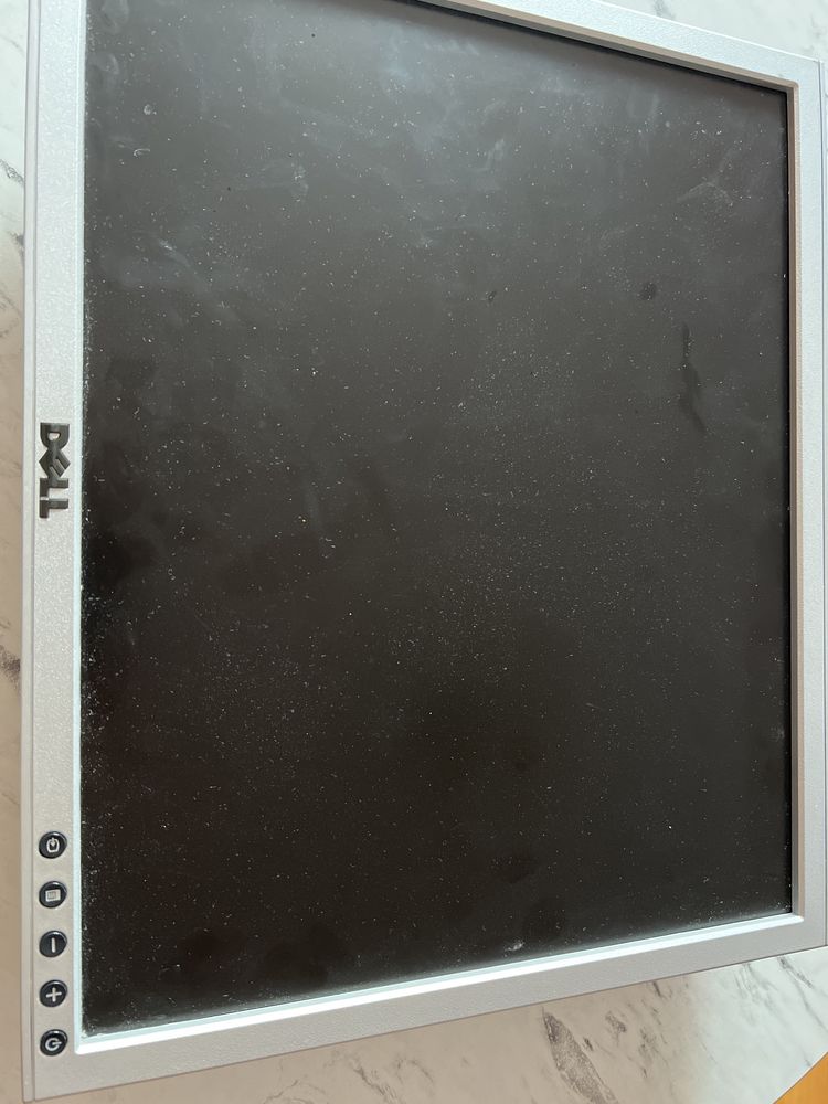 Monitor Dell 19“