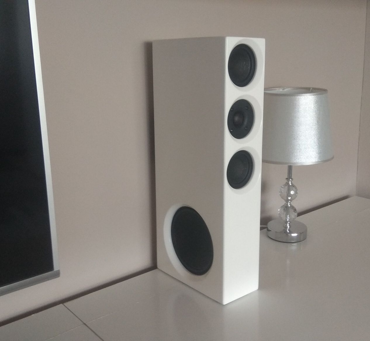 JAMO kolumny biały połysk ( kEF R500  dynaudio ) trójdrożne