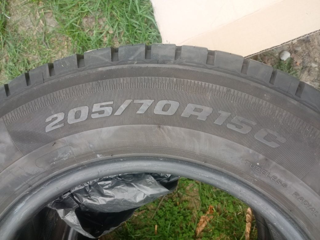 2 opony wzmacniane 15c
185/60R15