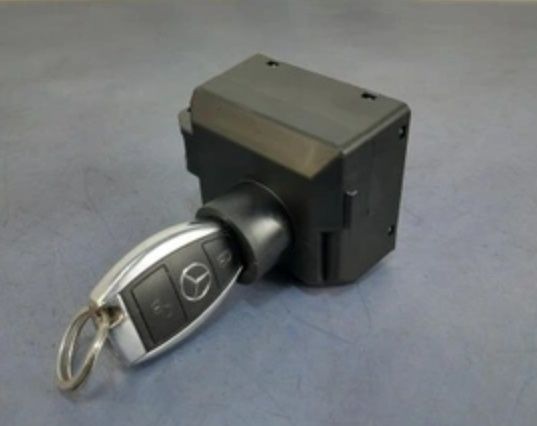 Програмування ключів mercedes, ремонт та заміна замків