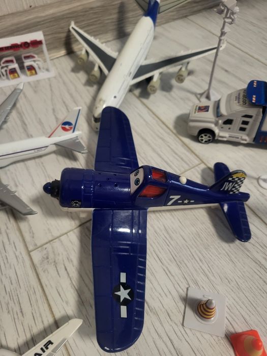 Набор самолетов(аэропорт)