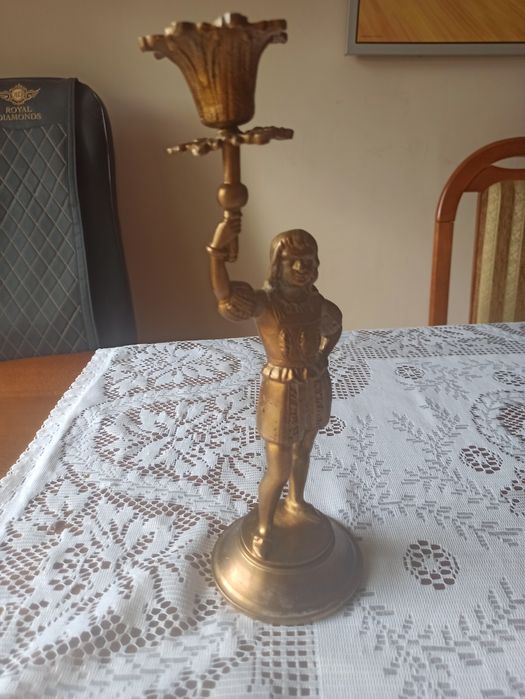 Świecznik z mosiądzu