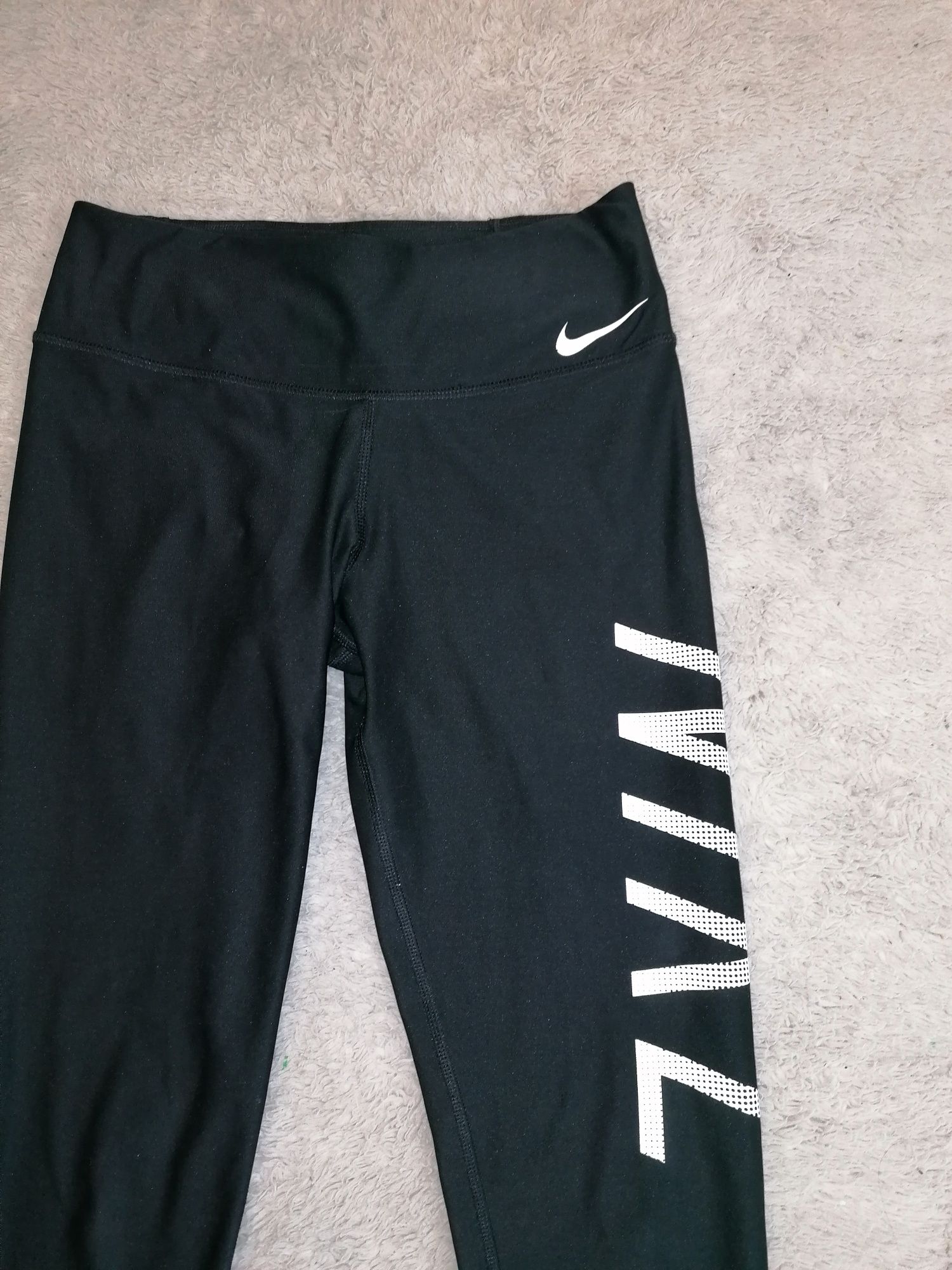 Legginsy z wysokim pasem Nike S