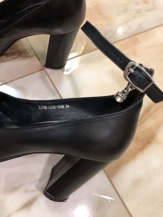 Босоніжки жіночі чорні