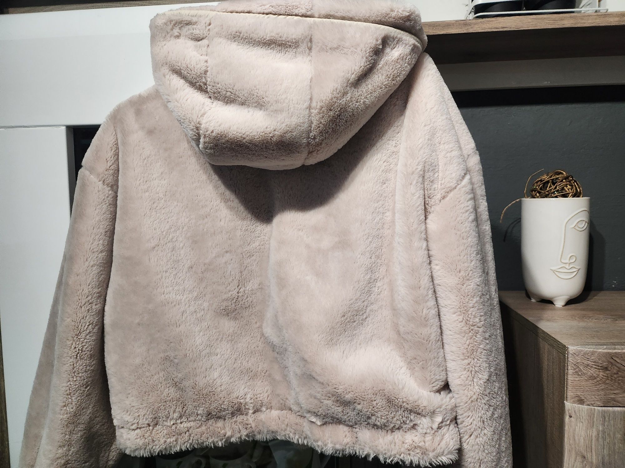 Kożuszek kurtka Bershka Tanio