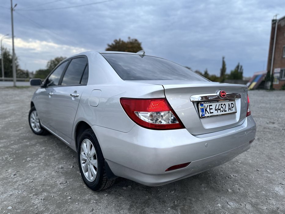 Продам BYD F3 2013год 1.5бензин