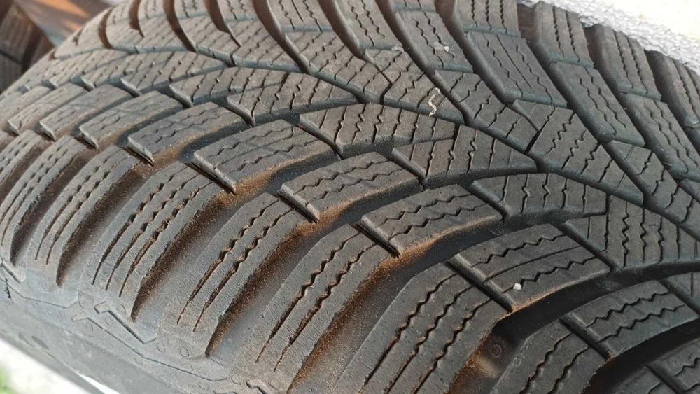 Koła zimowe 205/55 R16 Oryginalne Seat 8mm bieżnika