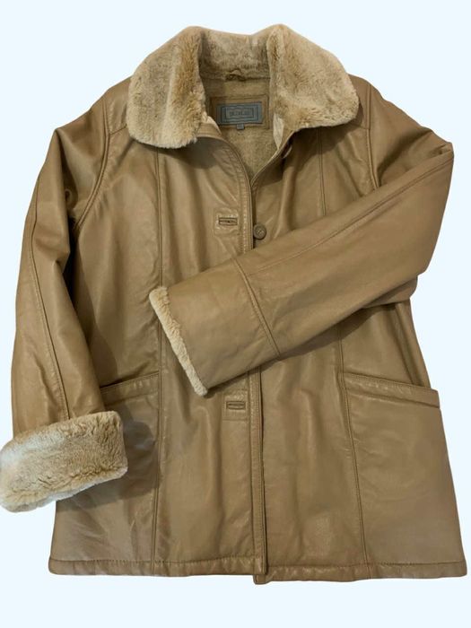 НОВА жіноча дублянка (розмір L)