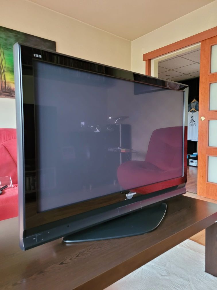 Telewizor panasonic  42 całe th 42v70