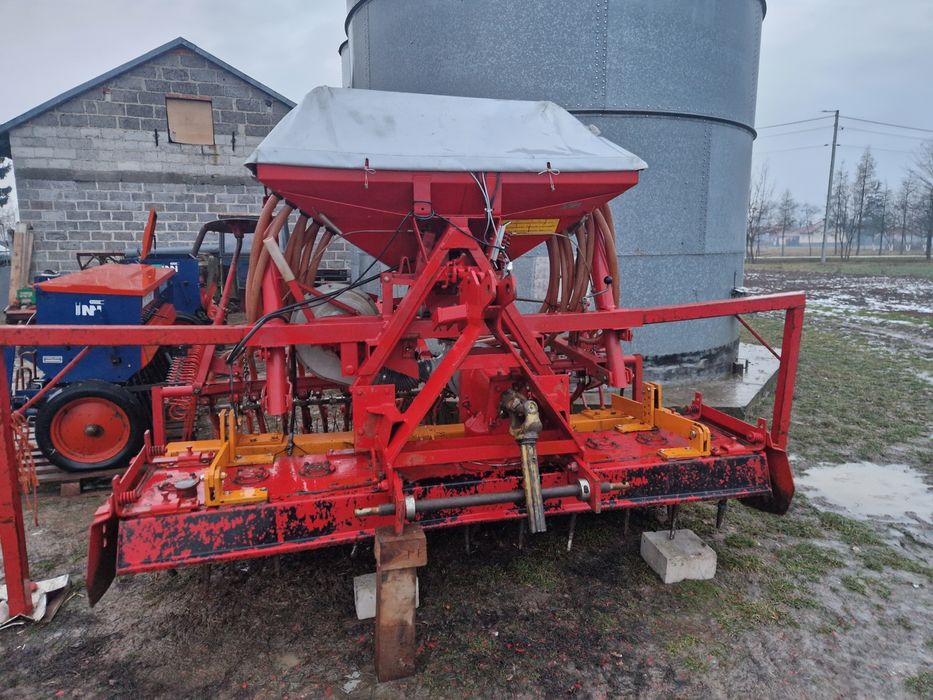 Agregat uprawowo - siewny 2.5m siewnik pneumatyczny Accord brona Rau