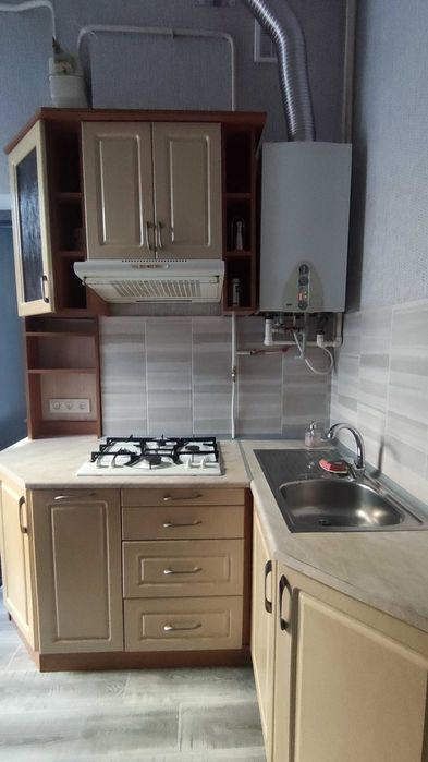 Сдам до травня. Від ріелтора. 2 кімнатна, Осипова/Троїцька.