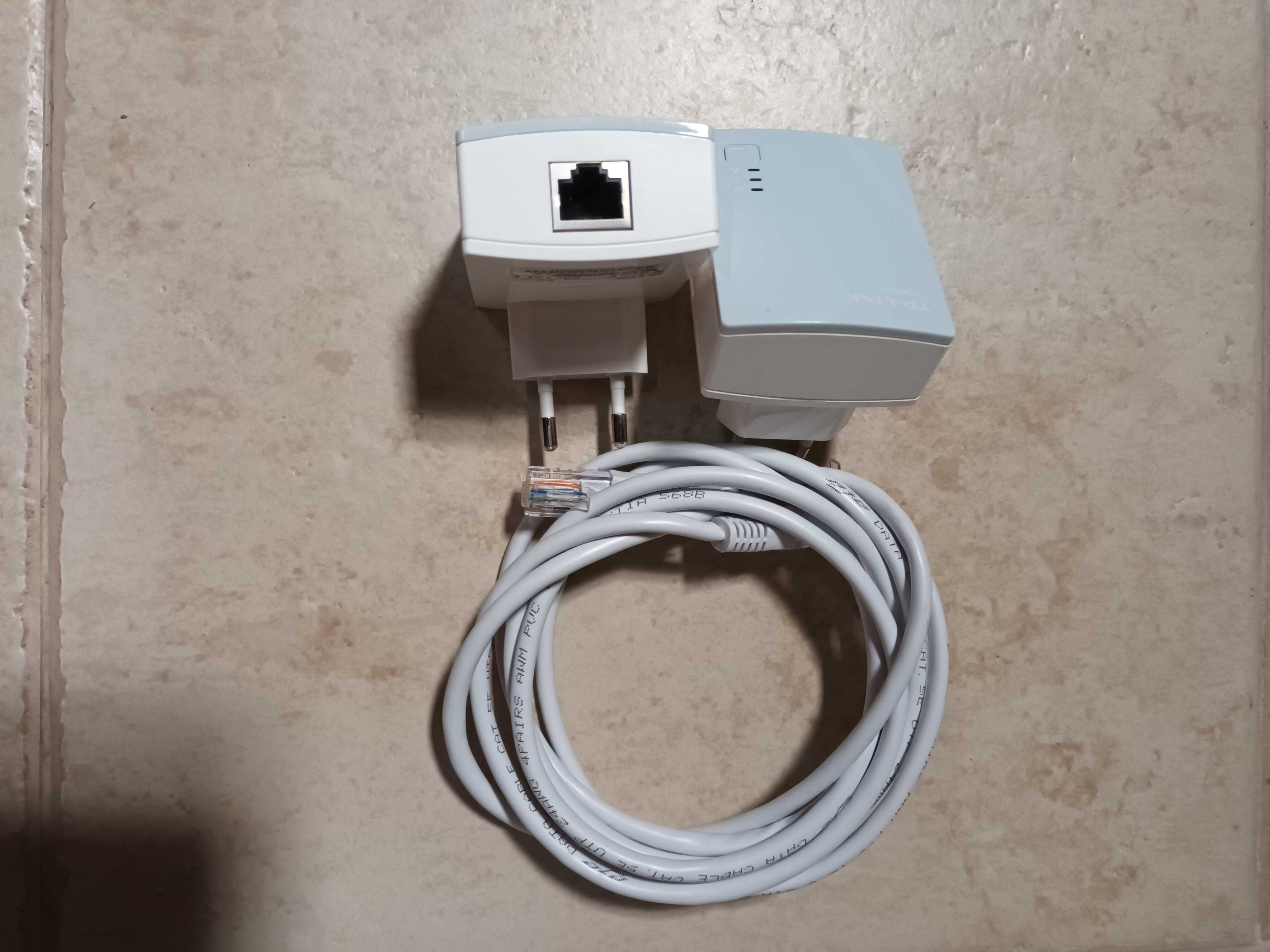 Transmissão de Wi-Fi por cerrente electrica da casa