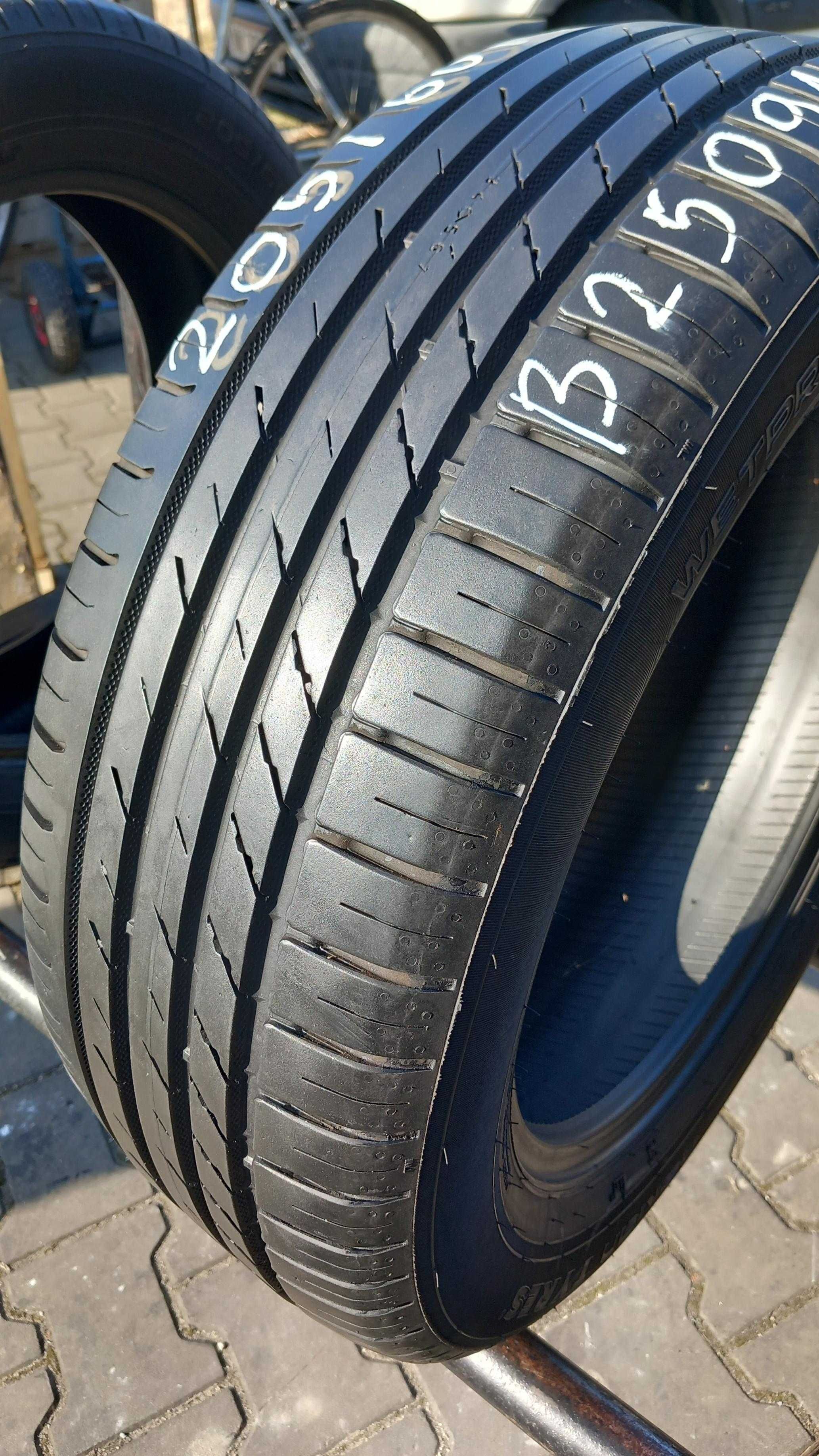 205/60/16 Nokian WetProof 96V
