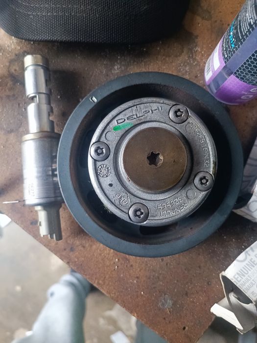 Продам фазорегулятор  Рено Меган 2 k4m