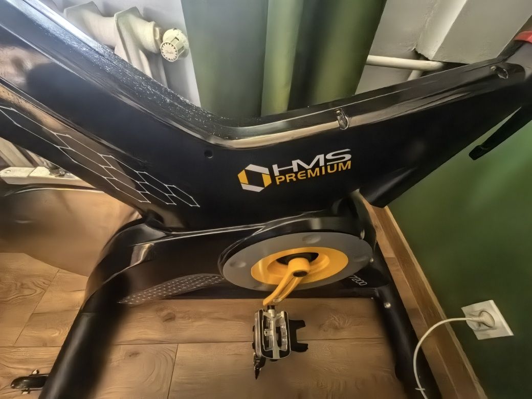 Rower spinningowy Hms premium sw7200