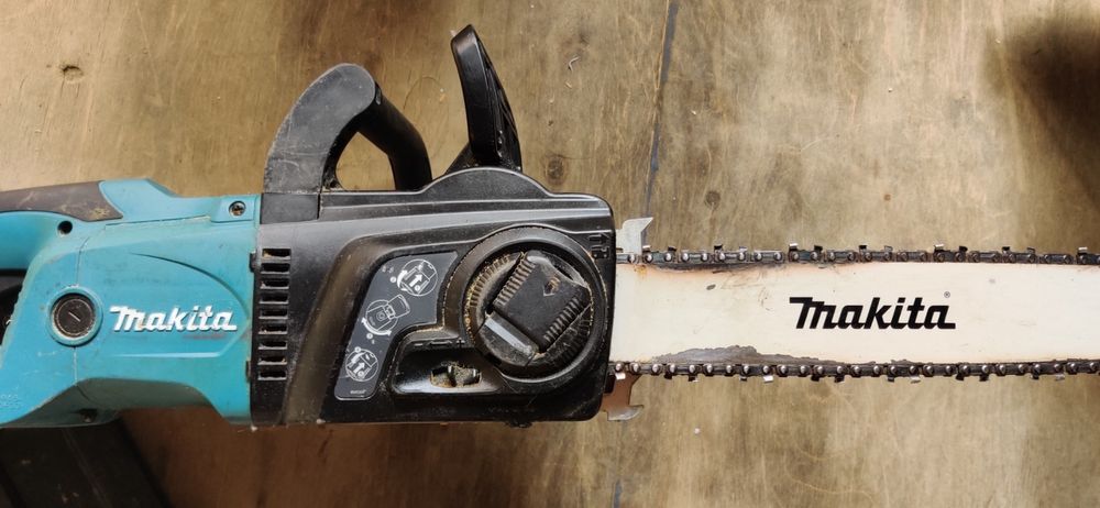 Електропила Makita Uc3551A