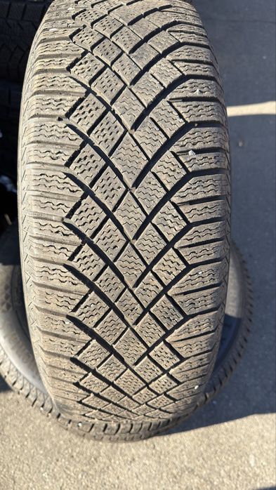 235/65/18 Continental Viking Contact 7