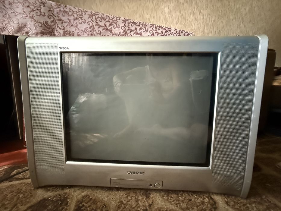 Телевизор Sony Kv-SW 21M95