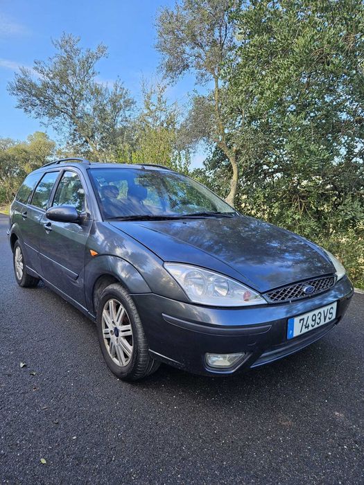 Carrinha Ford focus familiar, revisão feita