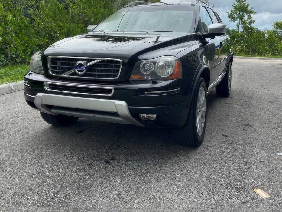 Volvo XC90      2013