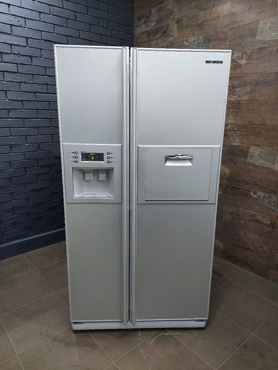 Холодильник Samsung side-by-side RS 21KLAL