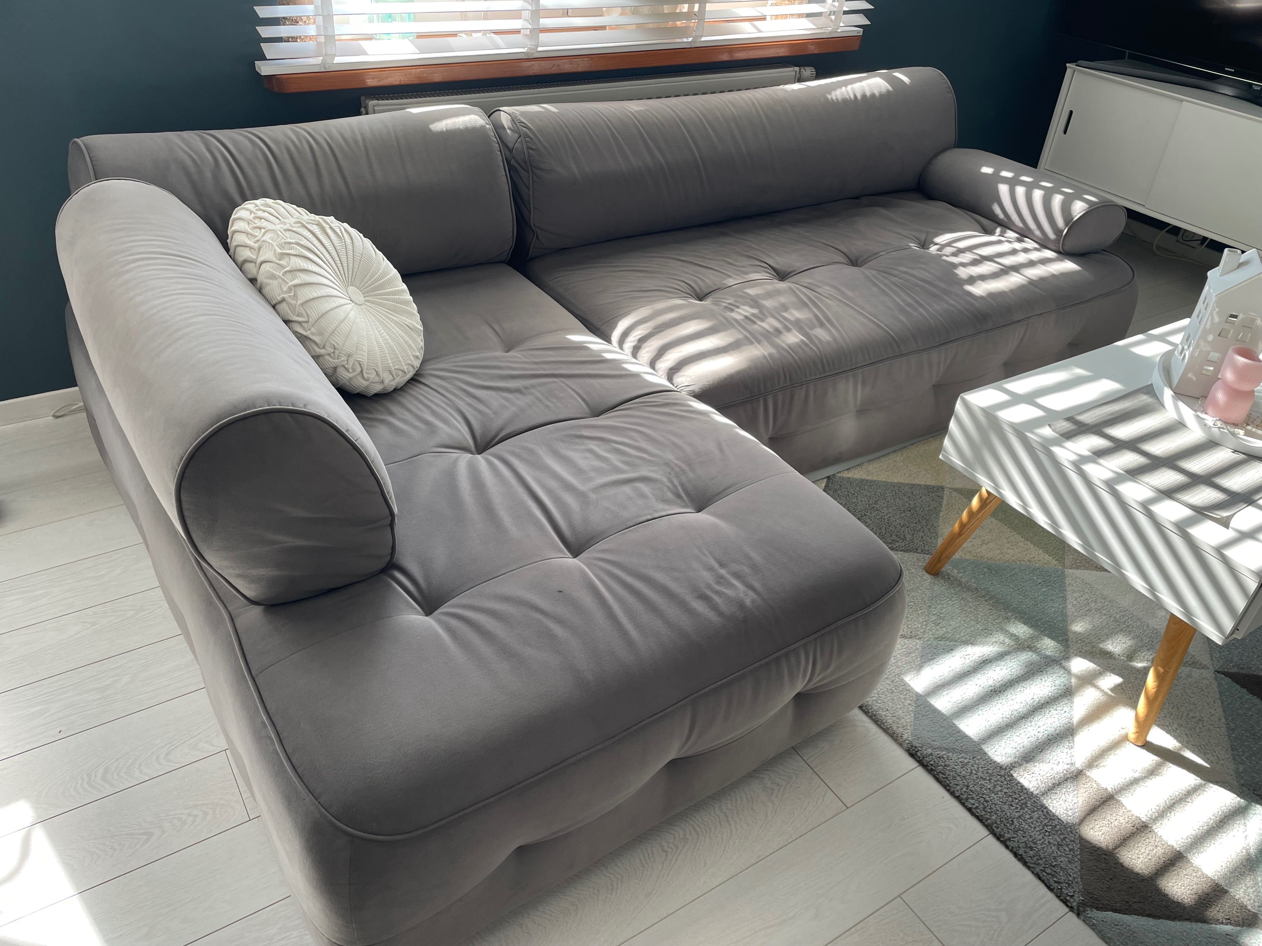 Kanapa,rogówka,sofa bardzo wygodna+dywan gratis
