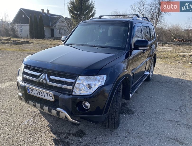 Продам паджеро вагон 4