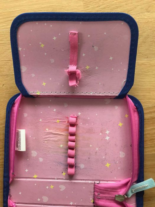 Piórnik DERFORM w jednorożce