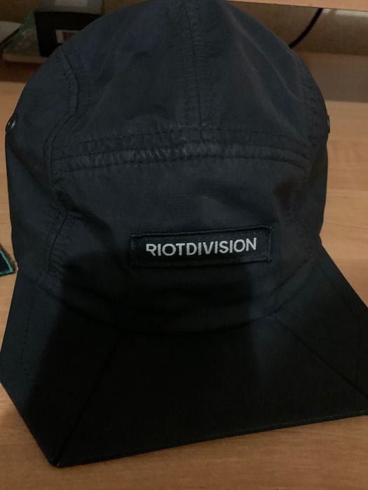 Кепка riot division