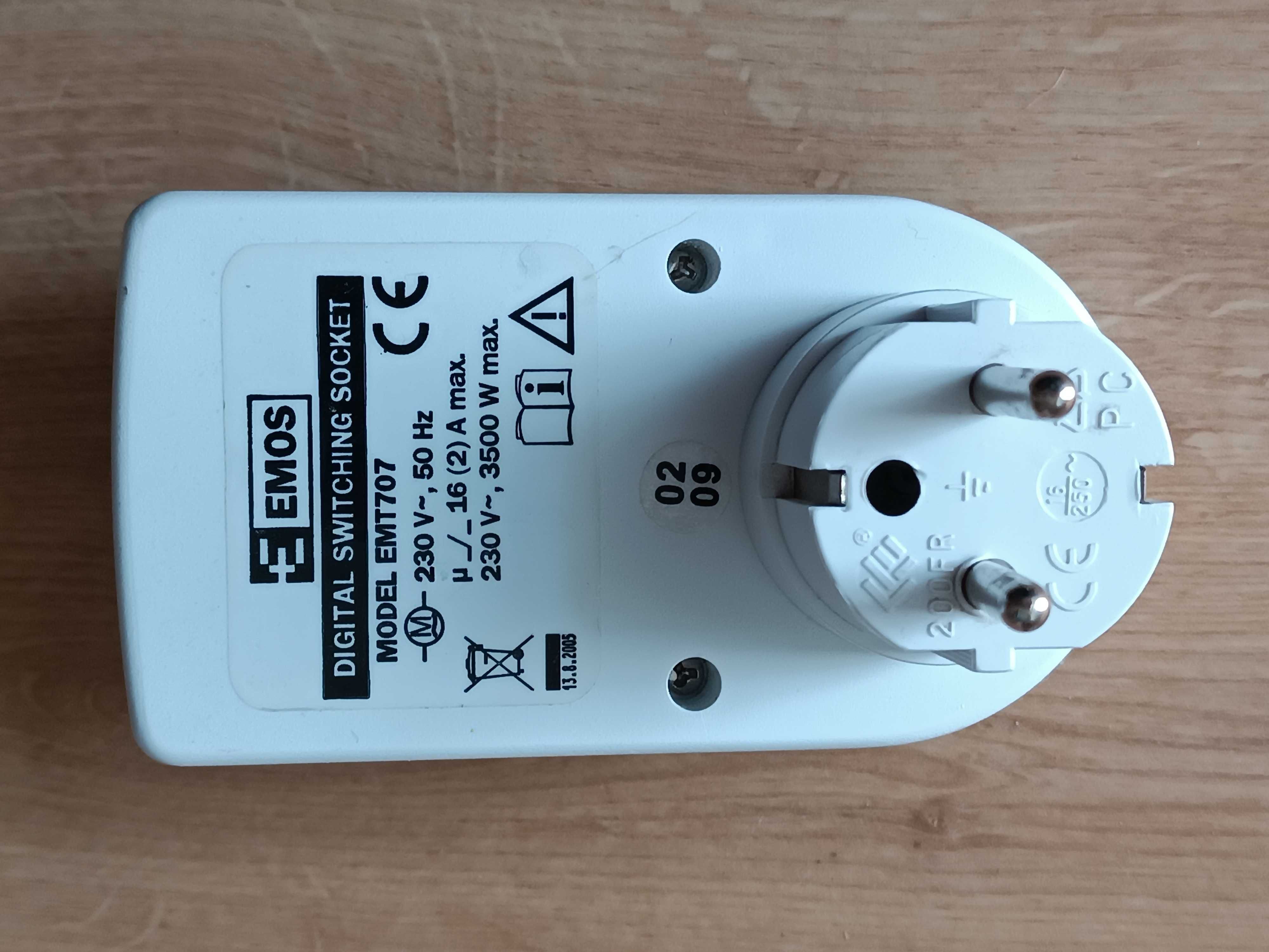 Programator cyfrowy / wyłącznik dobowy EMOS EMT 707