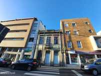 Prédio para remodelação no centro da Póvoa de Varzim