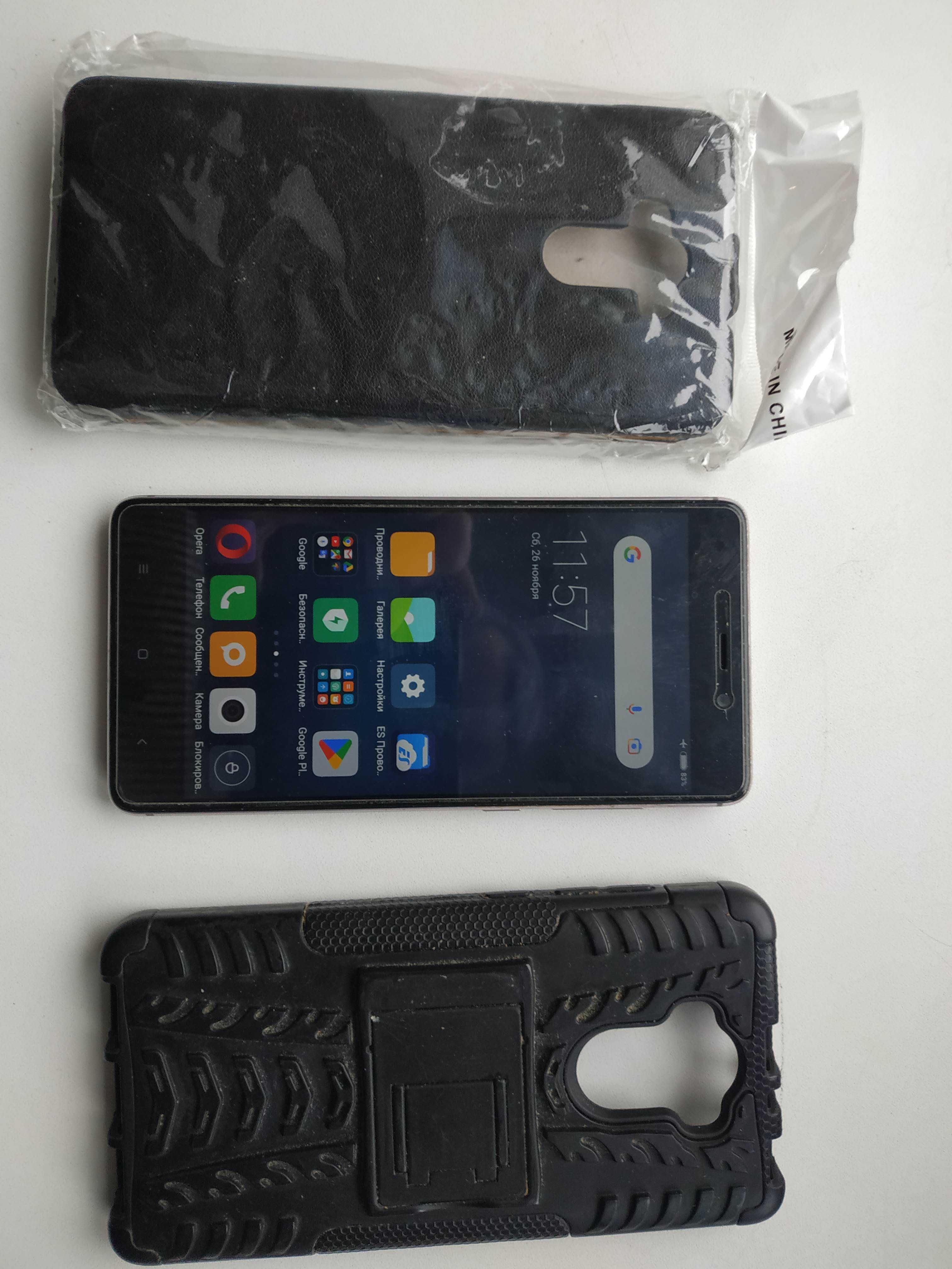 Продам смартфон Xiaomi Redmi 4 Pro/Prime 3/32Gb с защитными чехлами