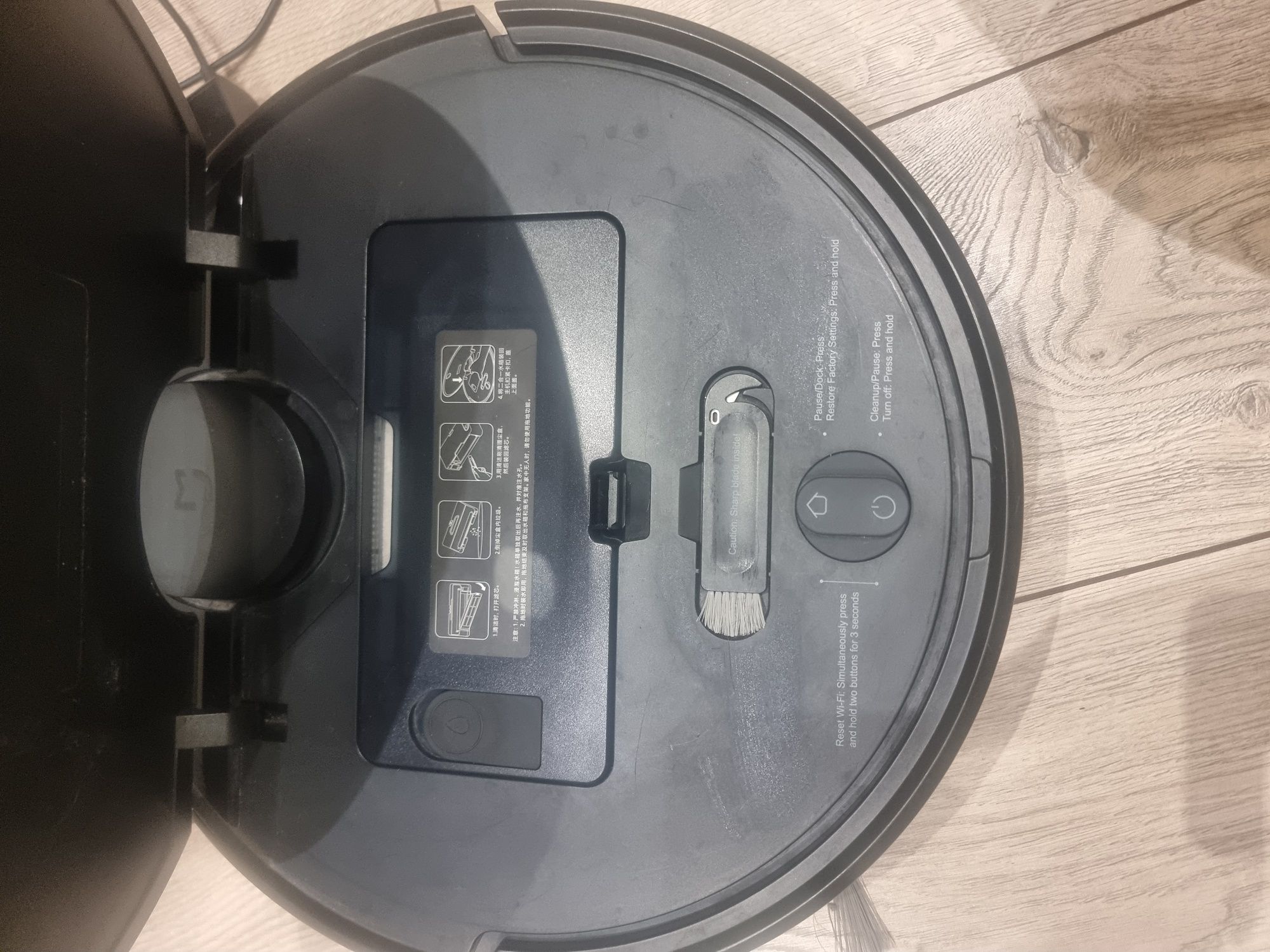 Robot sprzątający Xiaomi Mi robot 2 Pro z funkcją mopowania.