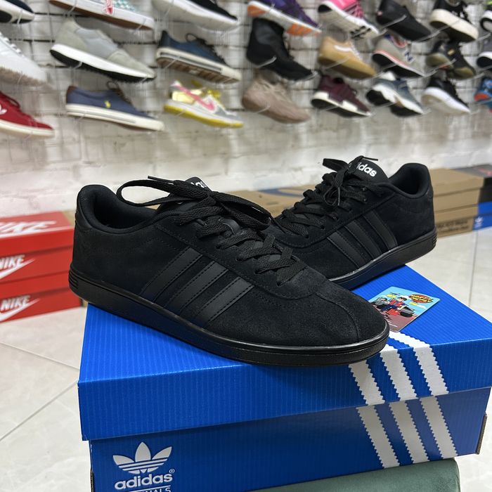 Чоловічі кеди Adidas Court Spezial чорні 43 р класичні замш оригінал