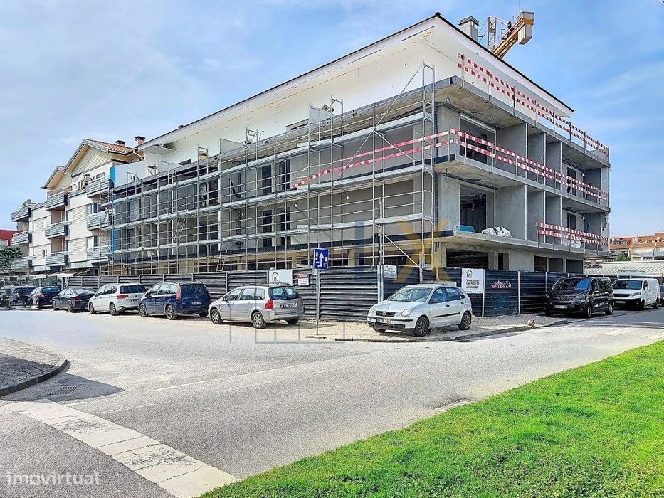 Apartamento T2 na Praia da Barra - Conforto, Estilo e Localização P...