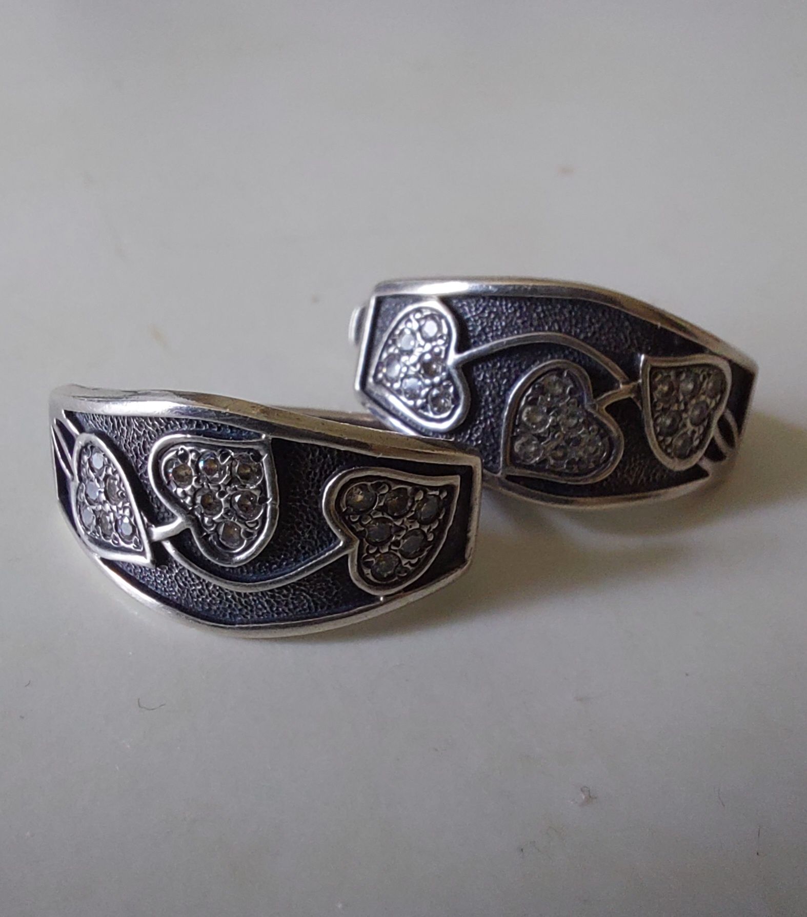 Серебро, серебряные серьги.