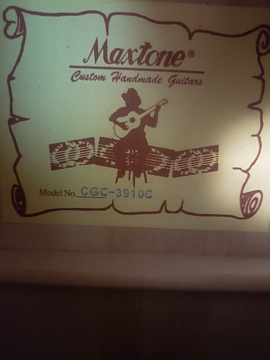 Гитара Maxtone классика