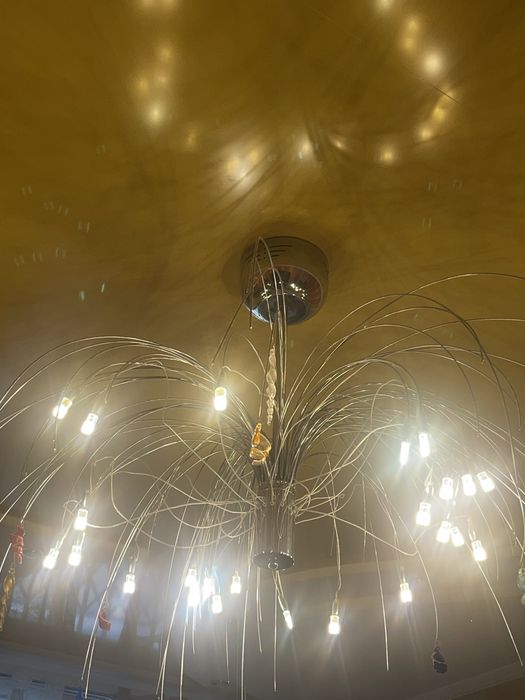 Продам Итальянскую люстру