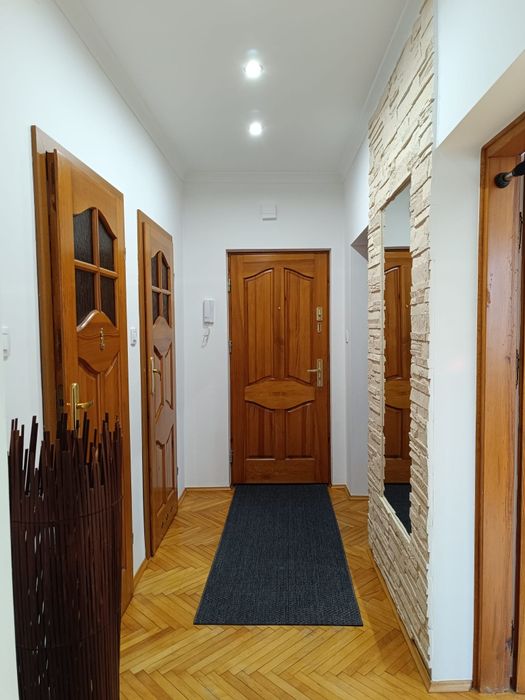 Mieszkanie 60 m2 Pierwsze piętro