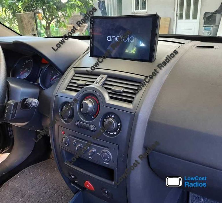 Auto Rádio 9' RENAULT MEGANE 2 | GPS ANDROID Bluetooth USB APPS WIFI