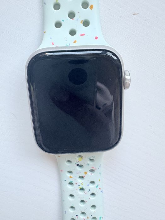 Apple Watch SE + 12 pasków
