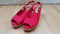 Eleganckie buty damskie na koturnie Graceland czerwone lekkie wygodne
