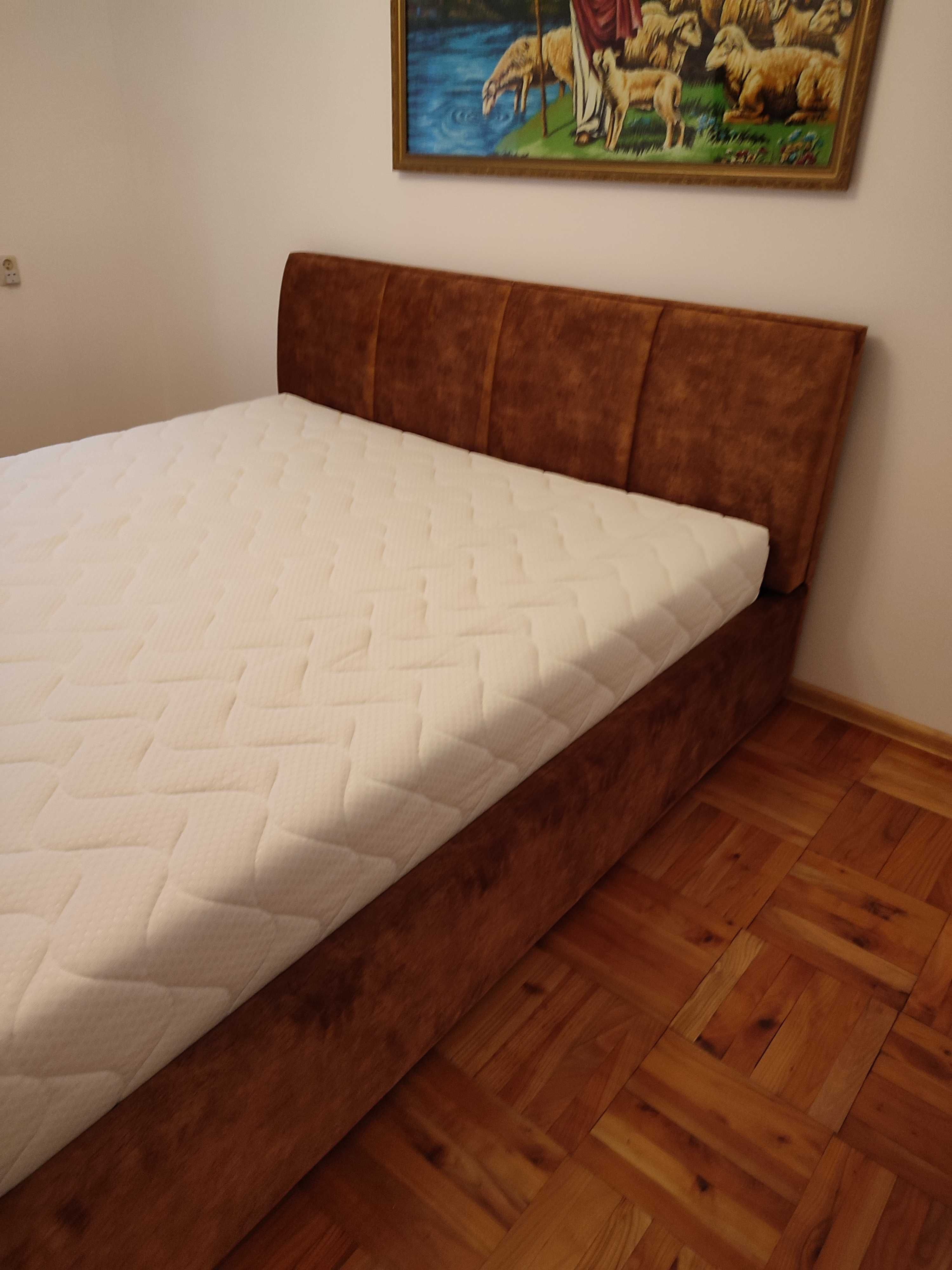 Łóżko tapicerowane 140/200 podnoszony stelaż z pojemnikiem producent