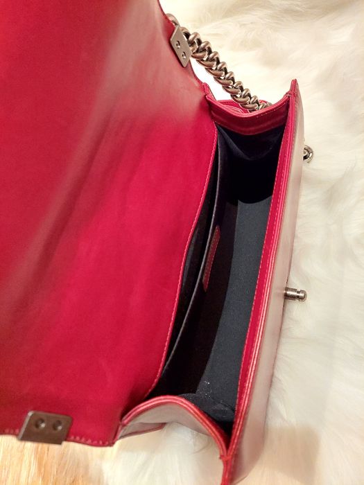 Шкіряна сумка Chanel через плече