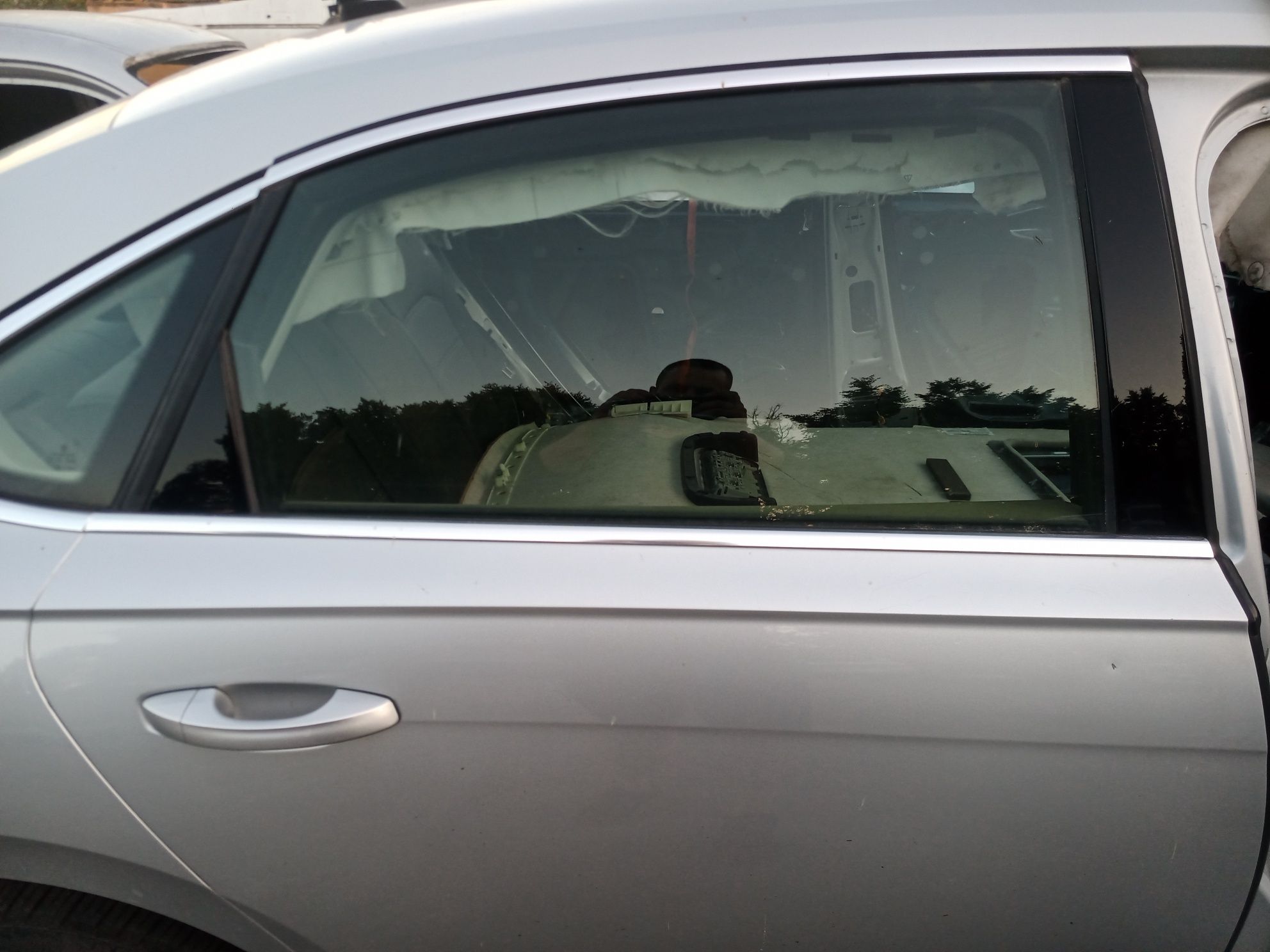 Двери дверь дверка VW Passat b8 NMS b9 Б9 USA пассат двері 19-24