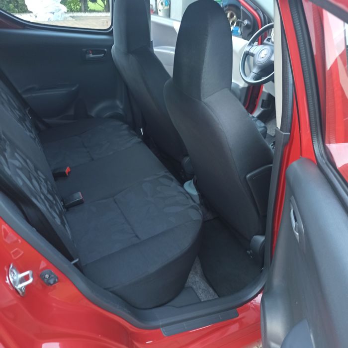 Alto  1,0  Klimatyzacja  , wspomaganie  , dwa  komplety  kół